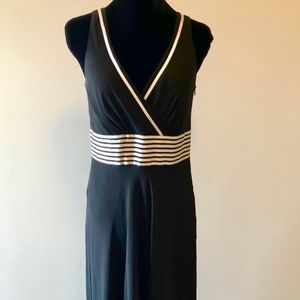 Vintage-style black and white dress by Damiani